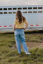 Load image into Gallery viewer, 90&#39;s High Rise Distressed Boyfriend Jeans
